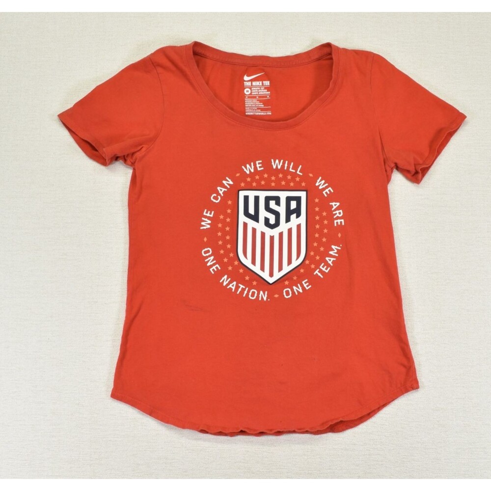 Nike Soccer USA Scoop Neck Shirt Womens M Fits Like Small Red USWNT USMNT Tee